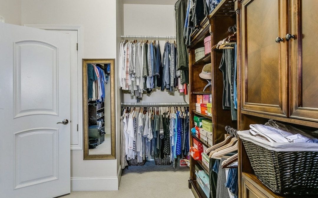 customize your new home with walk-in closets